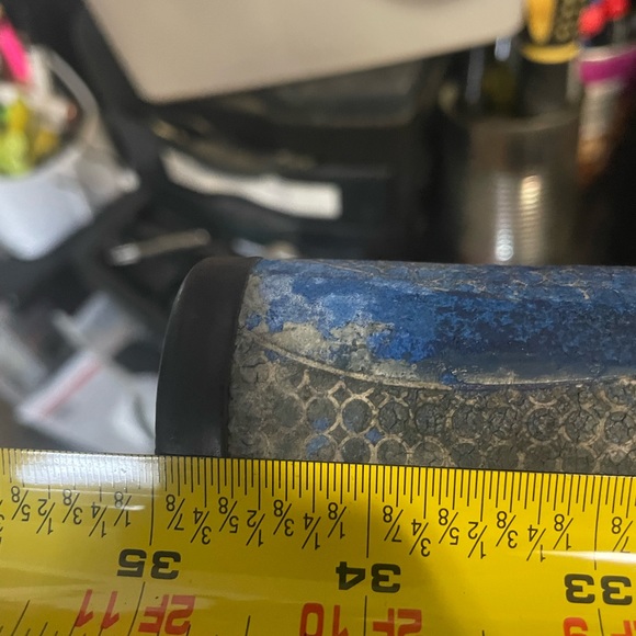 Zebra roll face golf putter in right hand - Picture 4 of 7